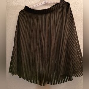 Torrid Elegant Black Pleated Skirt Sz 20